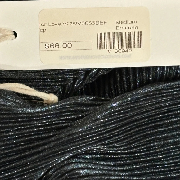 Another Love Metallic Blouse NWT - Picture 3 of 6